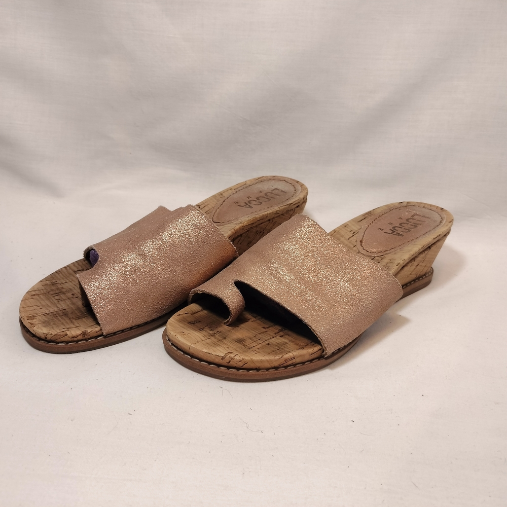Lucca Lane Wynona Slide Sandals Metallic Rose Gold Leather‎